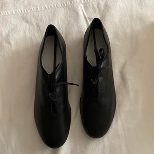 LIBERTS 9.5 Ladies Leather Sole Dance Shoes